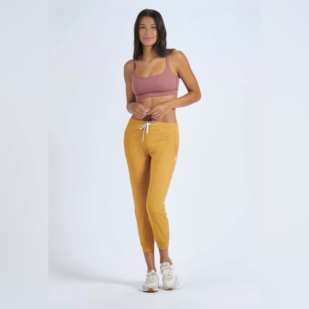 VUORI WOMEN'S PERFORMANCE JOGGER Size M